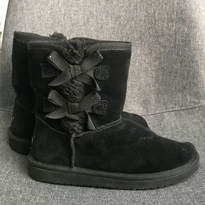 Kookaburra by UGG kids black boots